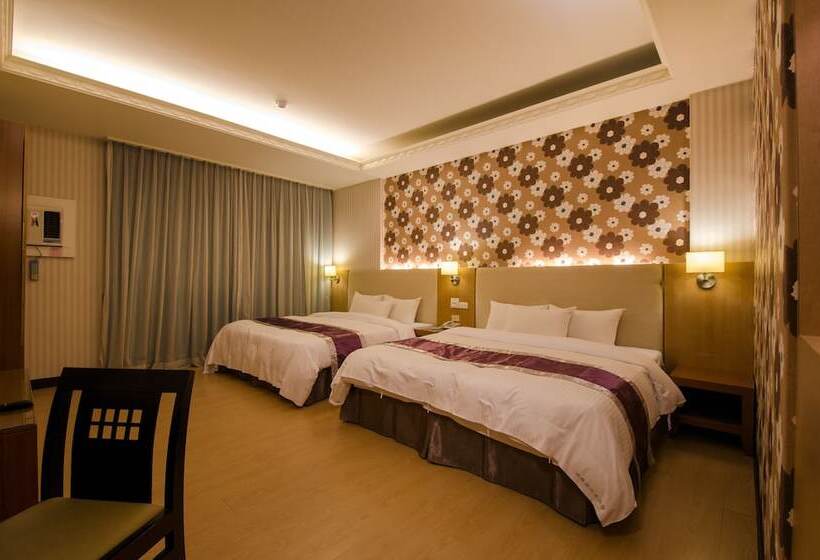 اتاق لوکس چهار تخته, Wogo