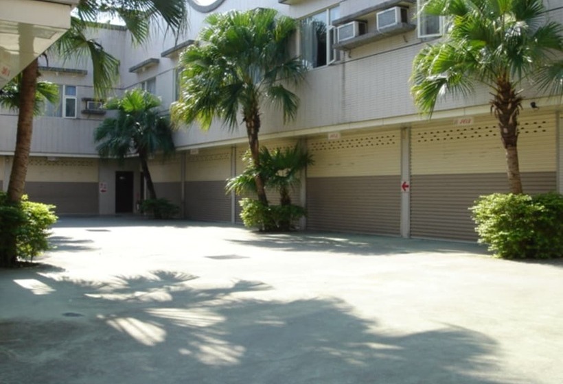 اتاق لوکس چهار تخته, Wogo