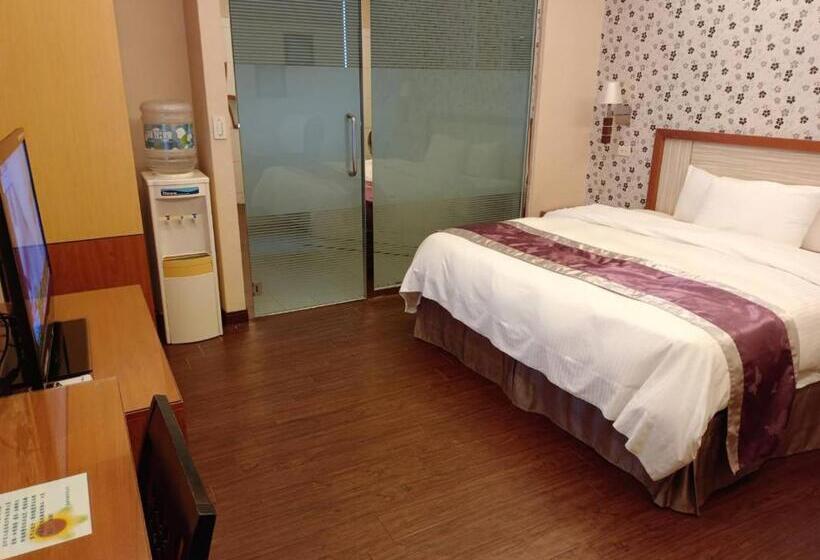 اتاق لوکس, Wogo