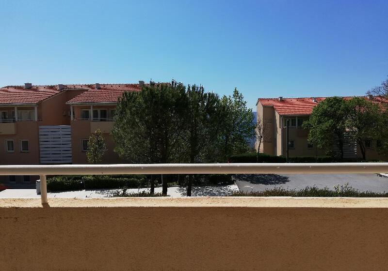 اتاق استاندارد, Wogo