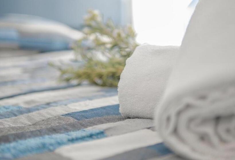 חדר סטנדרט נוף לבריכה, Tsanotel