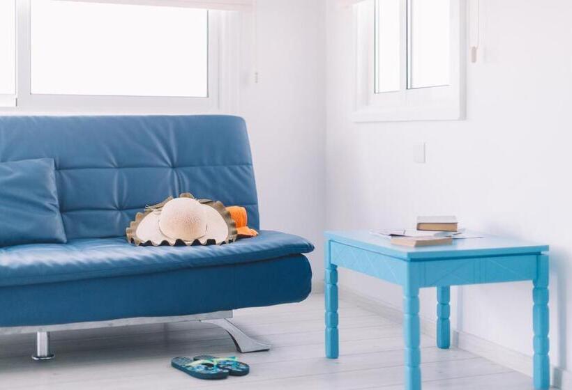 סוויטה עם מרפסת, Tsanotel