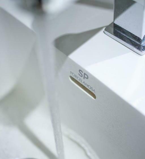 ファミリールーム, Angels