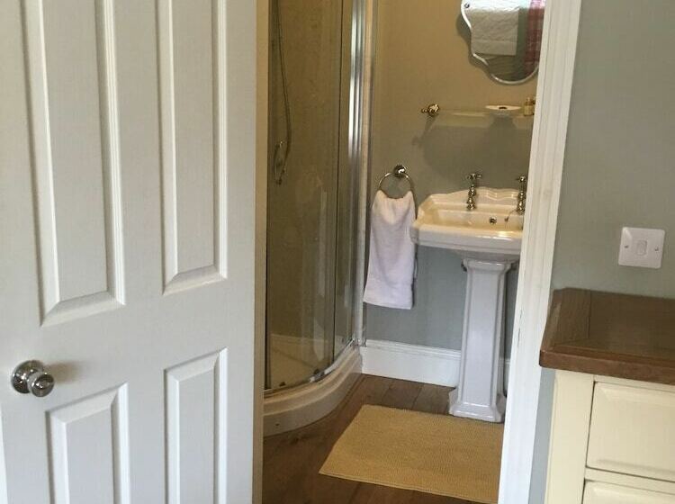 غرفة ديلوكس, Blenkinsopp Castle Inn