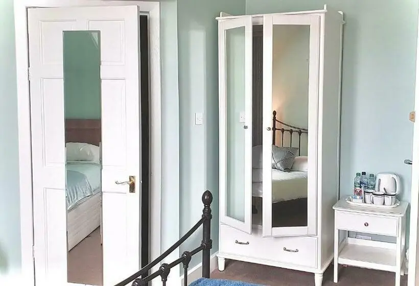 ファミリールーム, Dawn Break Guest House