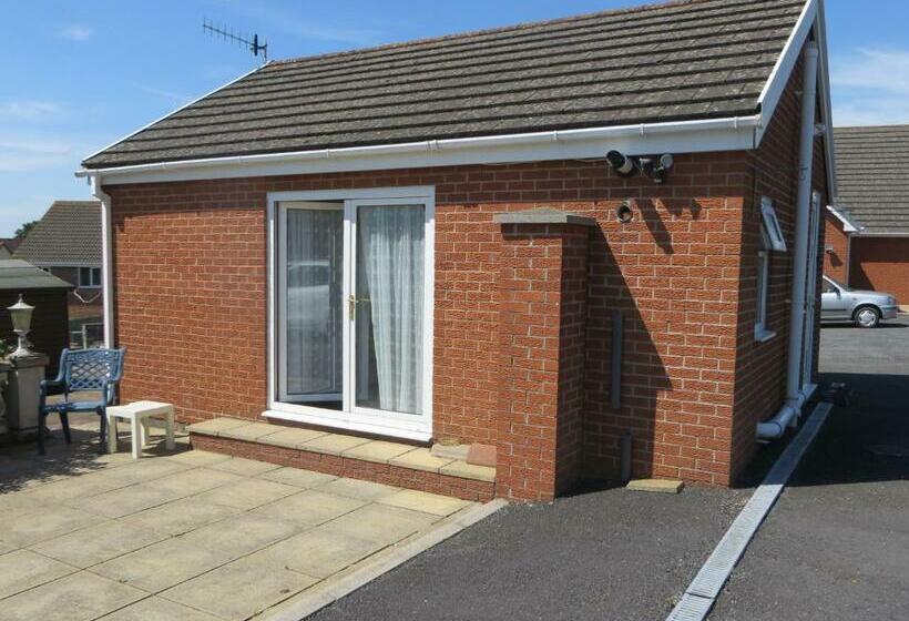 חדר סטנדרט, Four Seasons Guest House