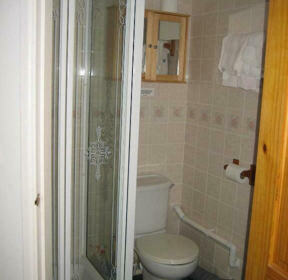 חדר סטנדרט, Four Seasons Guest House