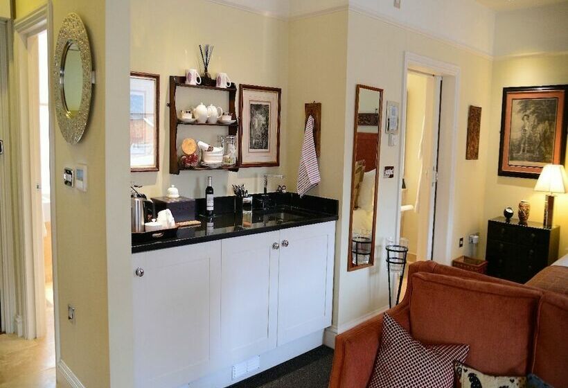 Люкс Повышенной Комфортности, Gilbey S Bar, Restaurant & Townhouse