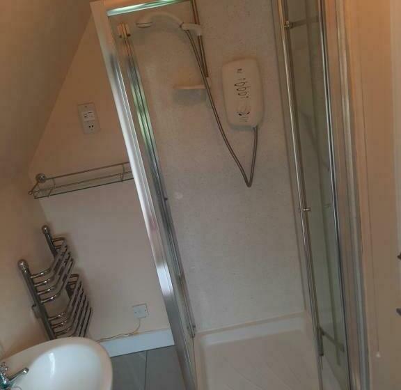 חדר משפחתי, Jacobite Rose