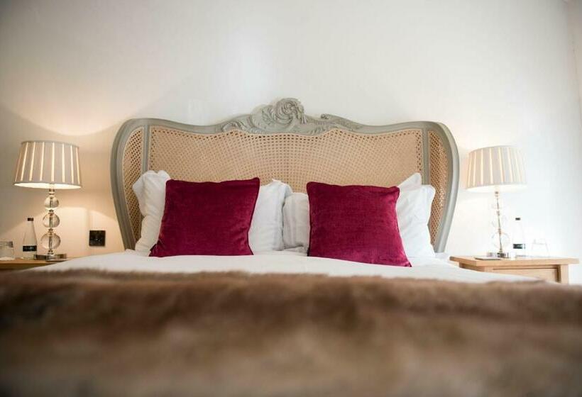 수피리어 전망 룸, The Priory