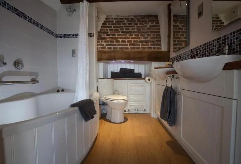 Standard-huone Puutarhanäkymä, Haydens B&b
