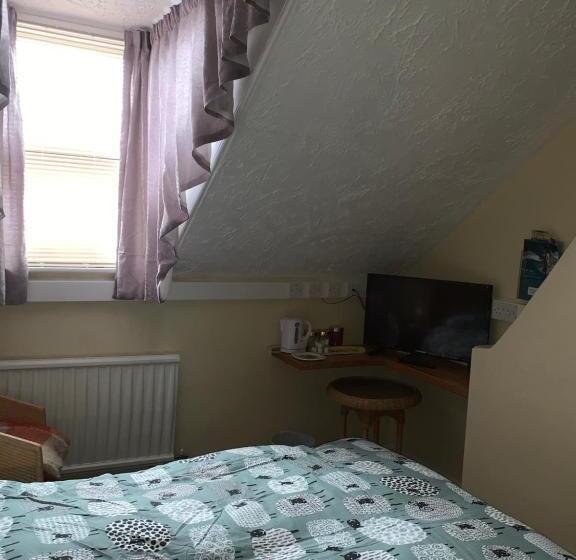 Номер Стандарт, Brafferton Guest House