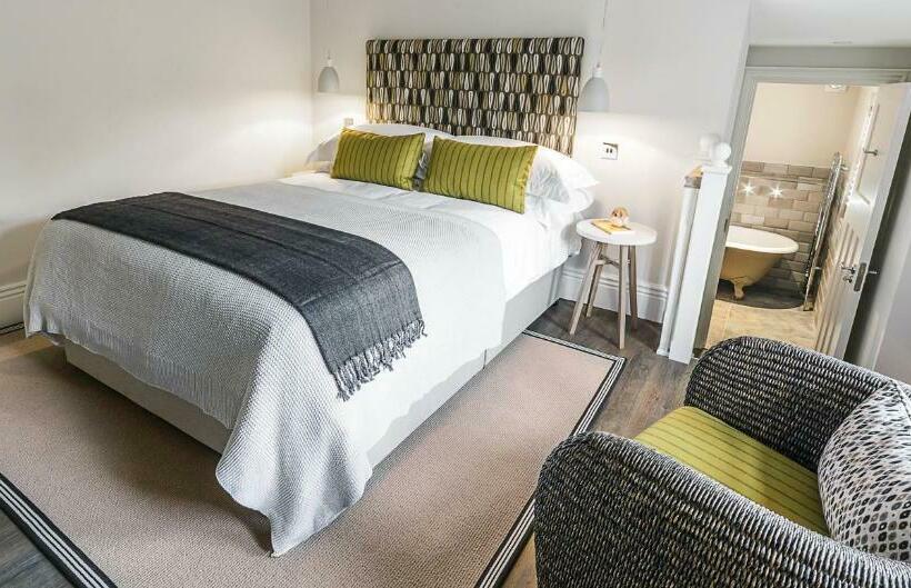 غرفة سوبيريور سرير كينج, Brocco On The Park Boutique