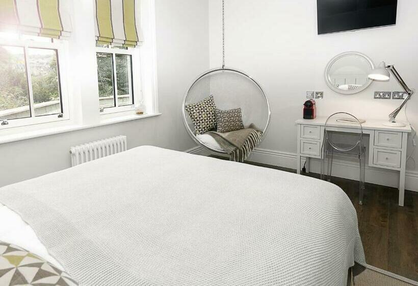 غرفة قياسية سرير كينج, Brocco On The Park Boutique