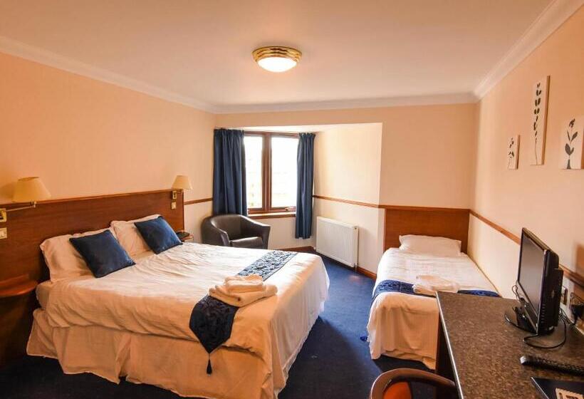 Семейный Номер, Findlay's