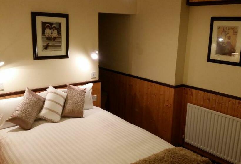 חדר משפחתי, Halfway House