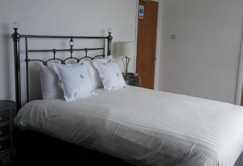 חדר דלוקס נוף לים, Halfway House