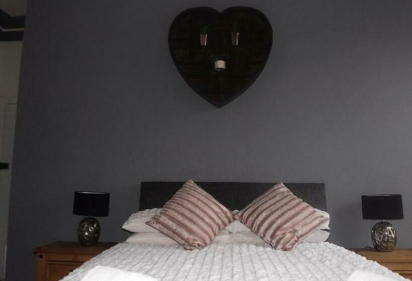 חדר סטנדרט, The Dolphin Hotel & Restaurant