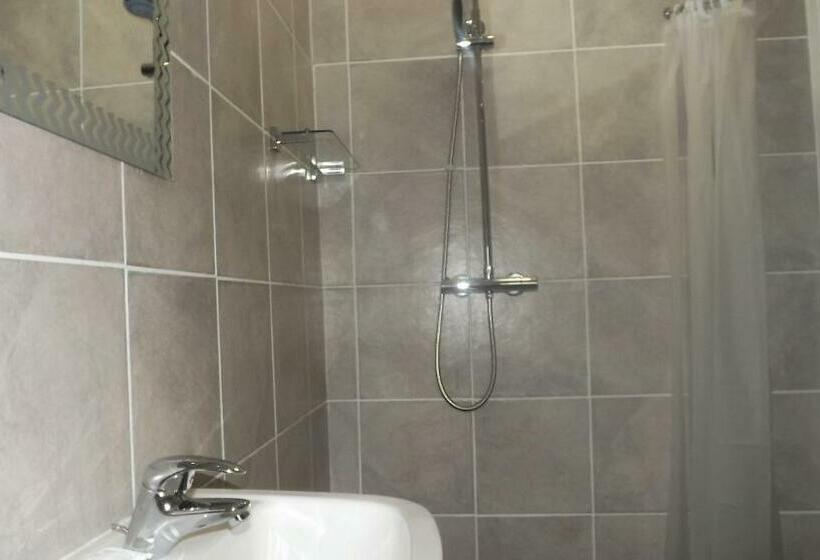 חדר סטנדרט, The Dolphin Hotel & Restaurant