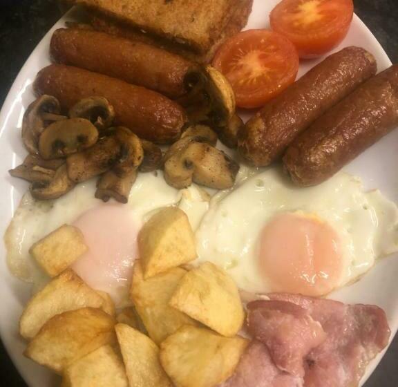 Номер Стандарт, The Falcon Inn Retreat