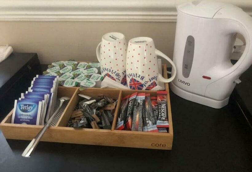 Номер Стандарт, The Falcon Inn Retreat