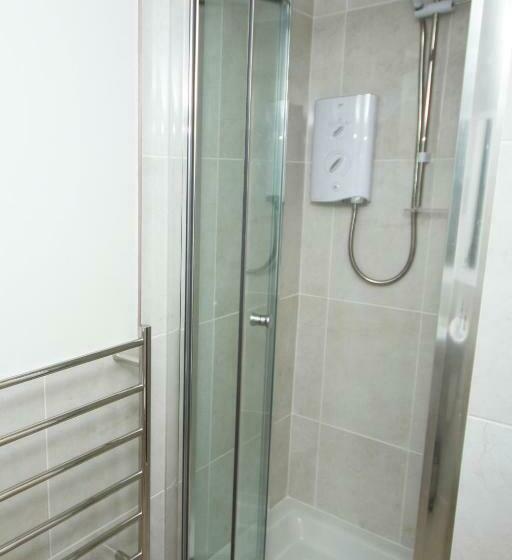 חדר סטנדרט, The Forge