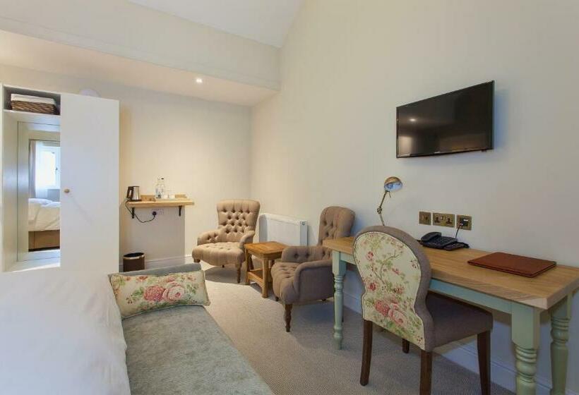 デラックスルーム, The Inn West End