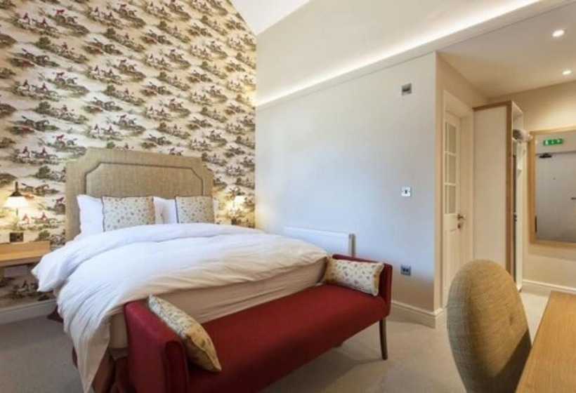 デラックスルーム, The Inn West End