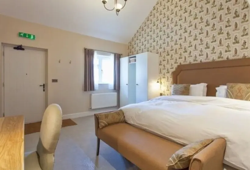 デラックスルーム, The Inn West End