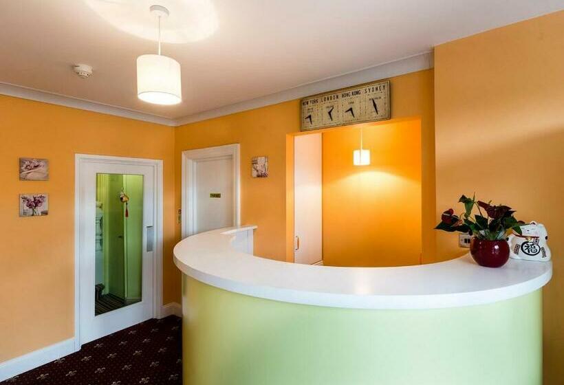 スタンダードルーム, Station