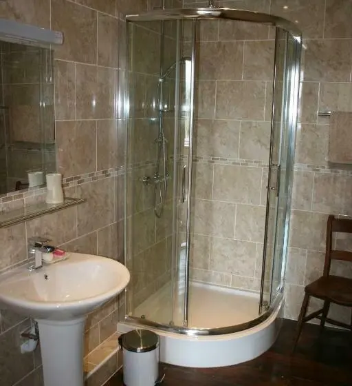 اتاق لوکس با تخت بزرگ, Penralley House B&b