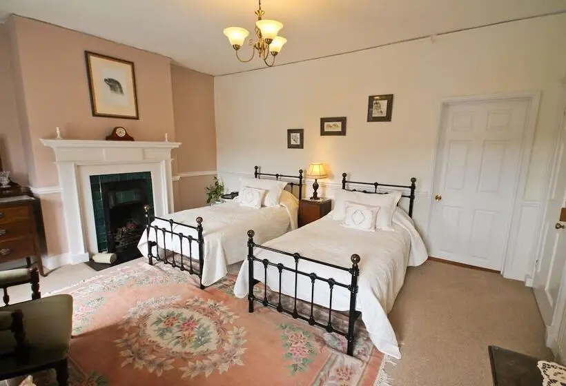 اتاق لوکس, Penralley House B&b