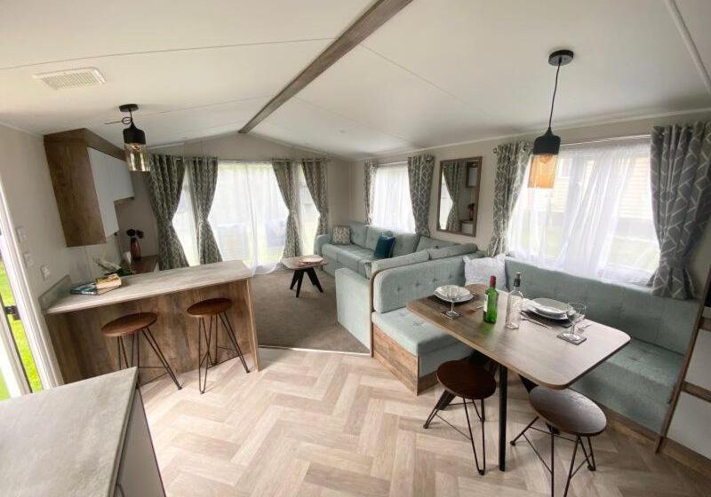 Апартаменты 3 Спальни, Widemouth Bay Caravan Park