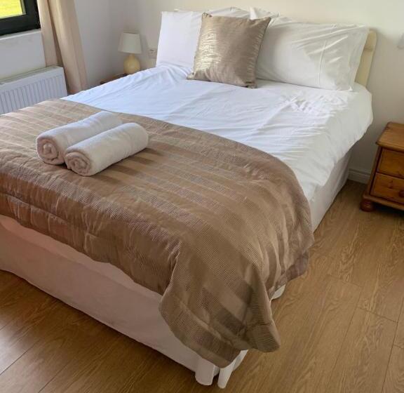 בית, 2 חדרי שינה, The Rocks B&b