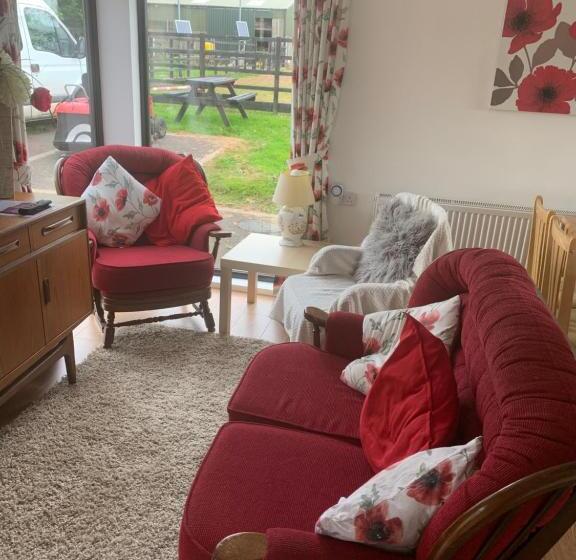 בית, 2 חדרי שינה, The Rocks B&b