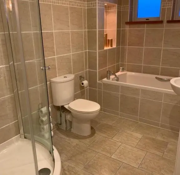 スイート, Ayrs And Graces Luxury Bed And Breakfast