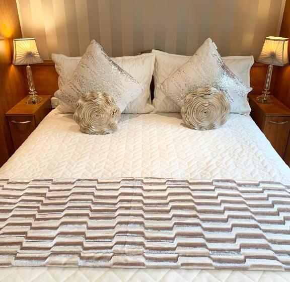 חדר סטנדרט, Ayrs And Graces Luxury Bed And Breakfast