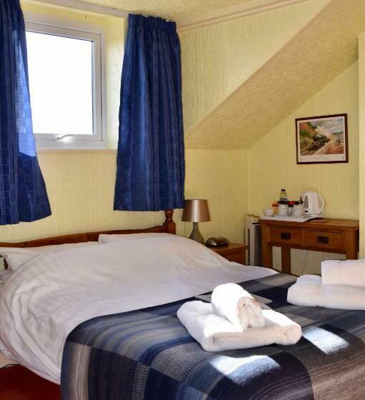 غرفة عائلية, Bewdley Hill House