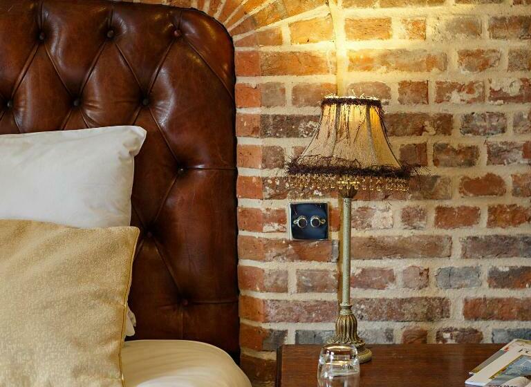 适合残疾人使用的标准间, Byfords