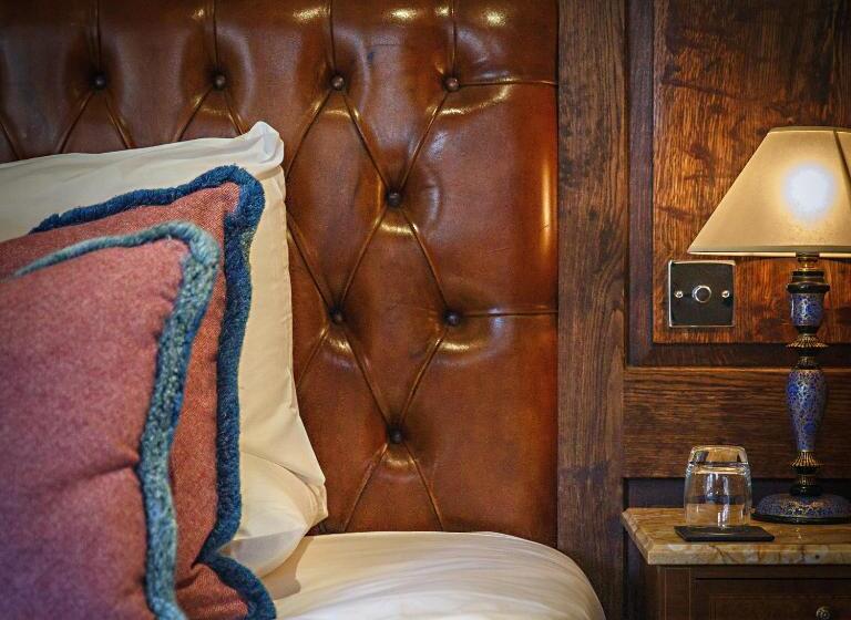 豪华家庭房间, Byfords