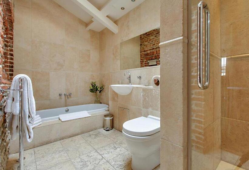 豪华房间, Byfords