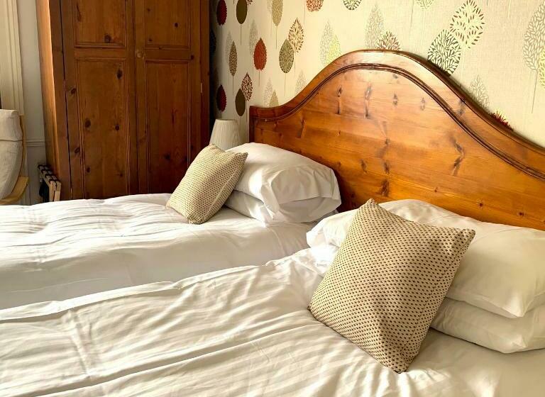 スーペリアールーム, Carlton Lodge