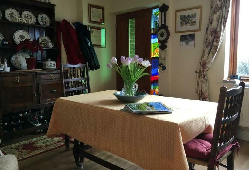 Номер Стандарт, Dove Meadow