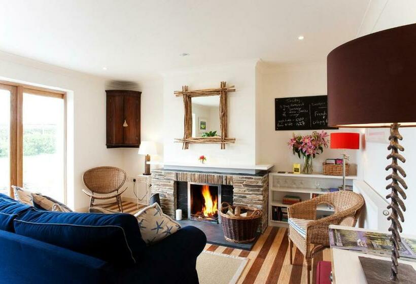 اتاق استاندارد, Nearwater