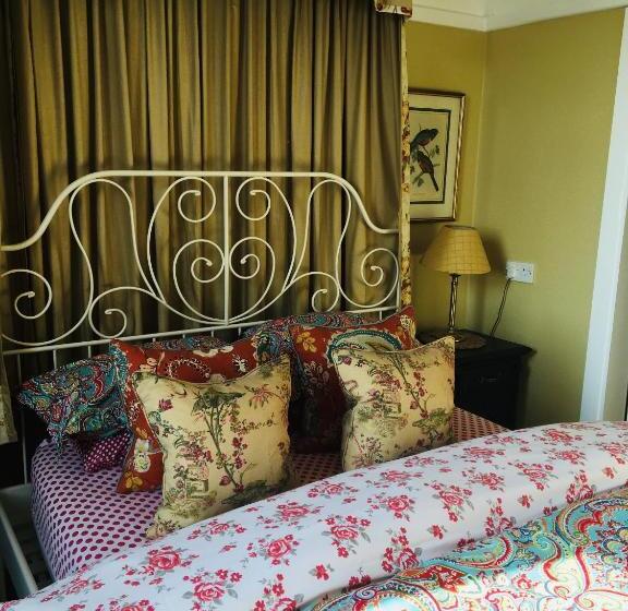 חדר סטנדרט עם מיטת קינג, The Forester And Flower