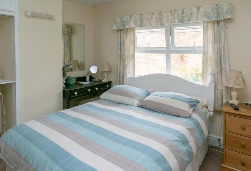 غرفة قياسية, The Garden House Grittleton