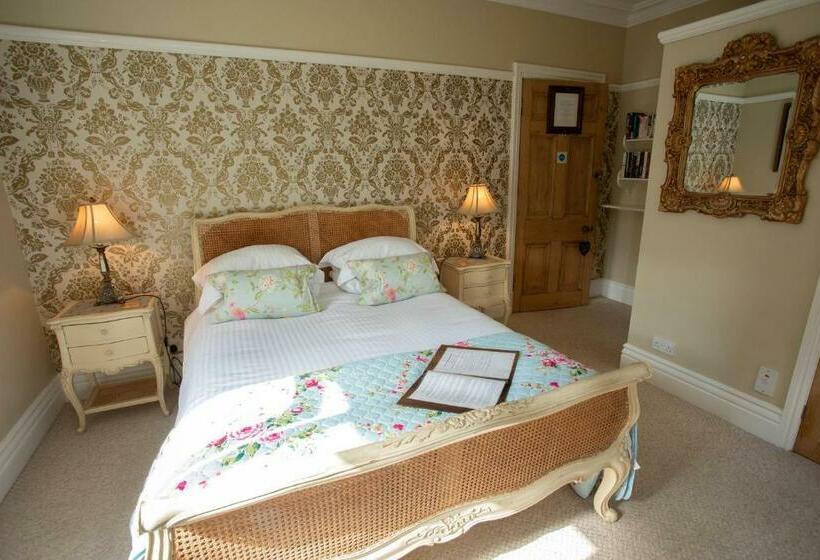 キングサイズベッドのスーペリアルーム, Treherne House & The Malvern Retreat