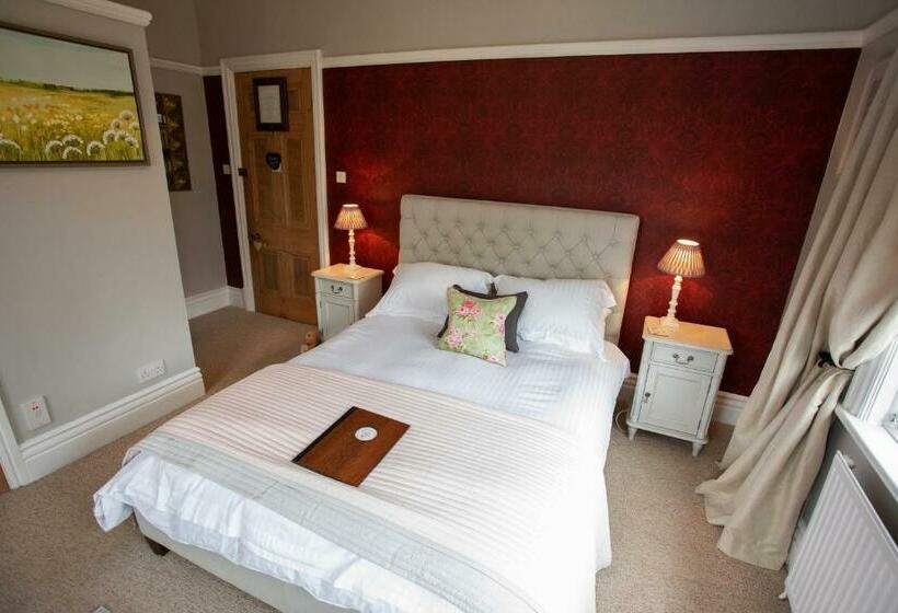 キングサイズベッドのスーペリアルーム, Treherne House & The Malvern Retreat