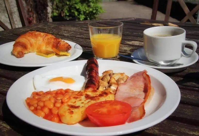 Standard Neljän Hengen Huone Jaettu Kylpyhuone, Elterwater Hostel
