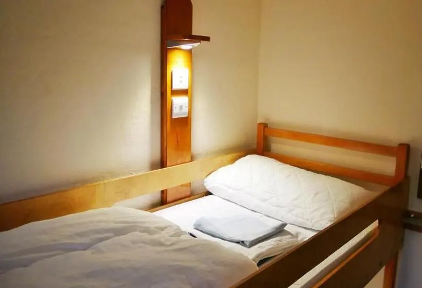 Standard Neljän Hengen Huone Jaettu Kylpyhuone, Elterwater Hostel